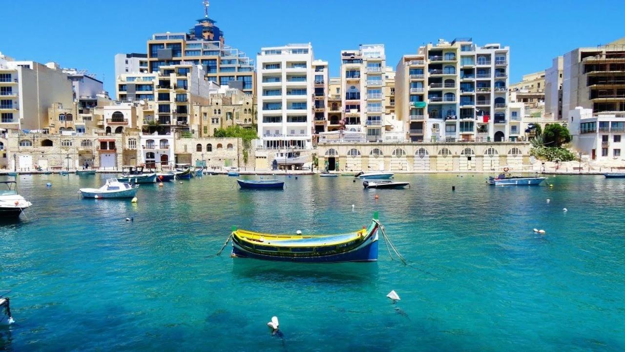 Cosy Apartment Steps To St George'S Bay Saint Julian's Eksteriør bilde